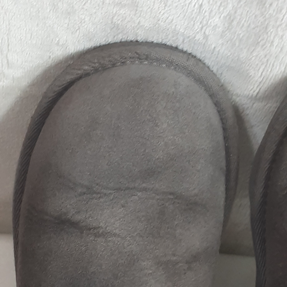 UGG Kids Classic Short Boots in Gray - Picture 11 of 12